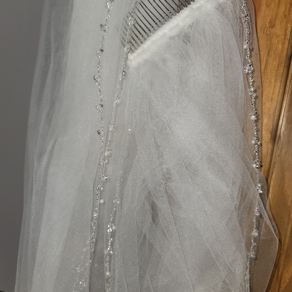 STYLE #2041 Mori Lee Parthenia Wedding Dress size 14 with Veil - Picture 8 of 8